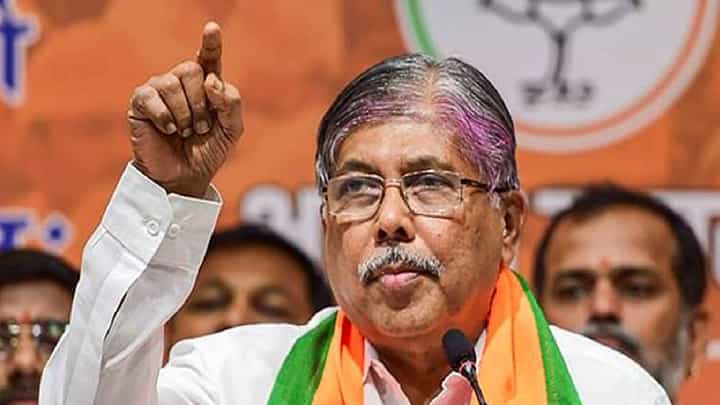 कसबा पोटनिवडणुकीसाठी भाजपचा उमेदवार निश्चित?;'या' नेत्याचं नाव फिक्स सूत्रांची माहिती कसबा पोटनिवडणुकीसाठी भाजपचा उमेदवार निश्चित?;'या' नेत्याचं नाव फिक्स सूत्रांची माहिती