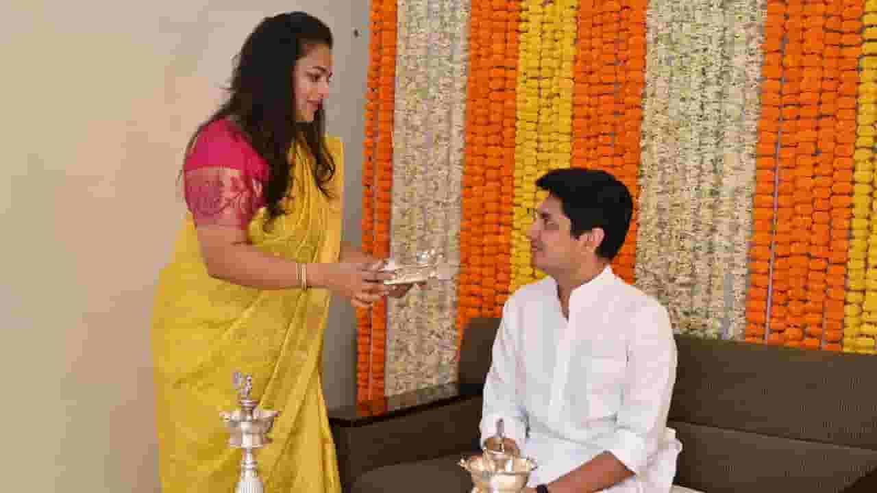 निवडणूक जिंकल्यावर सत्यजित तांबे यांच्या पत्नी मैथीली तांबे यांची पहिली प्रतिक्रिया, म्हणाल्या... निवडणूक जिंकल्यावर सत्यजित तांबे यांच्या पत्नी मैथीली तांबे यांची पहिली प्रतिक्रिया, म्हणाल्या...