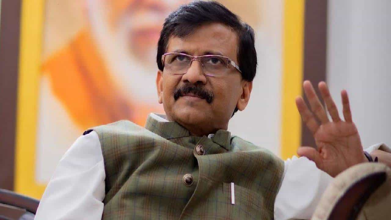 निकाल आपल्या बाजूने येईल हा आत्मविश्वास कुठून येतो? संजय राऊत यांचा सवाल निकाल आपल्या बाजूने येईल हा आत्मविश्वास कुठून येतो? संजय राऊत यांचा सवाल