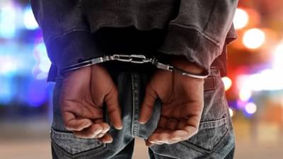 कॉलेजवरुन आले की दुपारी प्लॅन करायचे, आणि रात्रीच्या वेळी...पोलीसांच्या कारवाईनंतर कॉलेज परिसरात खळबळ, सीसीटीव्हीत तपासताच...