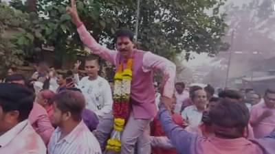 हे काय? आमदार विजयी जल्लोषात अन् चोरट्यानं 75 हजार मारले, कोकणात काय घडलं?