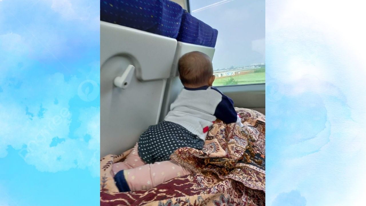 BABY ON BOARD :  रेल्वेमंत्री अश्विनी वैष्णव यांनी वंदेभारत एक्सप्रेसमधील तान्ह्या बाळाचा फोटो ट्वीट केला