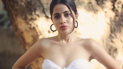 Video | रागामध्ये उर्फी जावेद हिने चक्क मुलीच्या तोंडावर फेकले पाणी, व्हिडीओ व्हायरल, चाहते हैराण