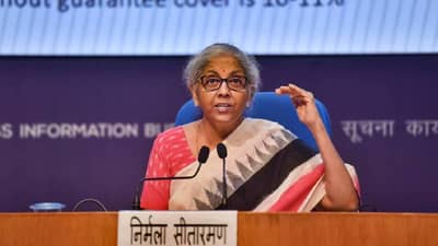 Tax On Gutkha : पिचकारी मारणाऱ्यांवर मोठं संकट! या दिवशी केंद्र सरकार घेणार मोठा निर्णय 