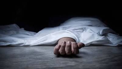 आधी बापाला पेटवलं, आता आईचा गळा कापला; नोकरी मिळविण्यासाठी मुलगा झाला हैवान