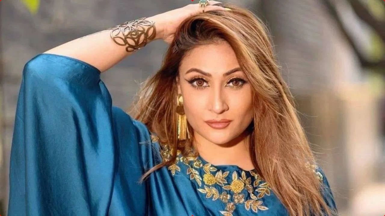 Urvashi Dholakia हिच्या कारला भीषण अपघात, कशी आहे आता अभिनेत्रीची प्रकृती?