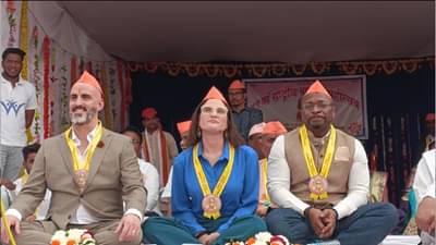 Bhandara : सामूहिक विवाह सोहळ्यात सर्वधर्मीय 11 विवाह जोडपी विवाहबद्ध, विदेशी पाहुण्यांची हजेरी