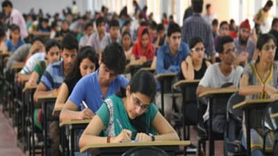 SSC Exam 2023 : दहावी-बारावीच्या विद्यार्थ्यांसाठी सर्वात मोठी बातमी, राज्य सरकारचा दिलासादायक निर्णय