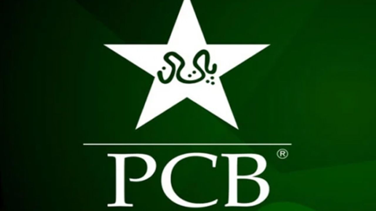 आफ्रिदीवर दोन वर्षांची बंदी, पाकिस्तान क्रिकेट बोर्डाचा मोठा निर्णय!