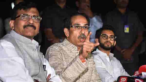 उद्धव ठाकरे आज वकिलांसह पत्रकार परिषद घेणार; काय आहे कारण?