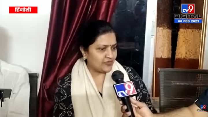 मी लोकांशी बोलत होते, त्याने मागून मारलं; प्रज्ञा सातव यांच्यावर जीवघेणा हल्ला मी लोकांशी बोलत होते, त्याने मागून मारलं; प्रज्ञा सातव यांच्यावर जीवघेणा हल्ला