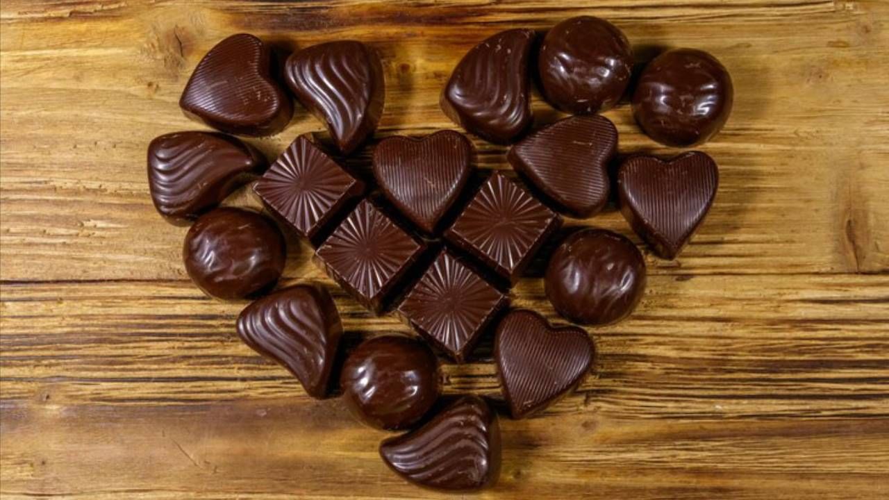 Chocolate Day : व्हॅलेंटाईन डे पूर्वी का साजरा करतात चॉकलेट डे ? 'हा' रंजक किस्सा माहीत आहे का ?