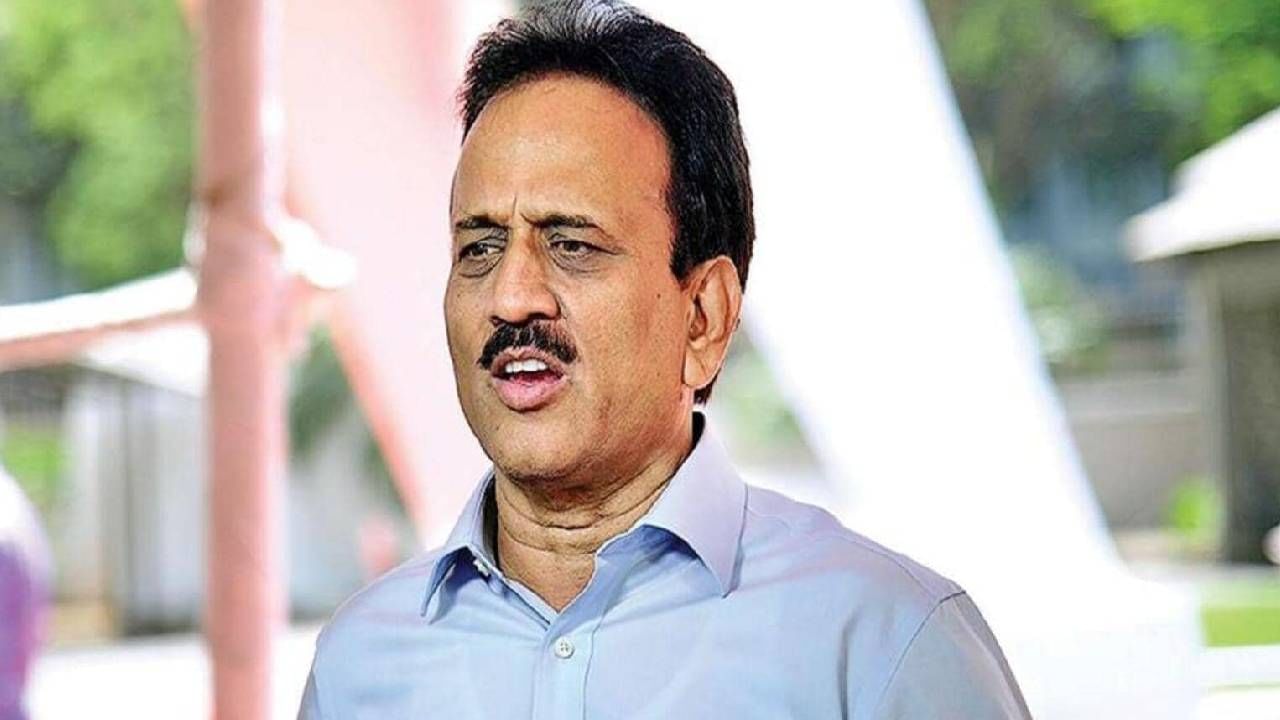 ... तर मुख्यमंत्री पदासाठी गिरीश महाजन यांच्या नावाला माझा पाठिंबा!! कट्टर विरोधकाचं वक्तव्य, राजकीय वर्तुळाच्या भुवया उंचावल्या! ... तर मुख्यमंत्री पदासाठी गिरीश महाजन यांच्या नावाला माझा पाठिंबा!! कट्टर विरोधकाचं वक्तव्य, राजकीय वर्तुळाच्या भुवया उंचावल्या!