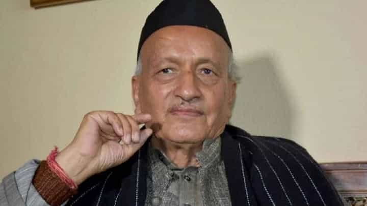 महाराष्ट्रातील घाण गेली अन् आनंद झाला, विरोधी पक्षातील कोणत्या नेत्यांनं केली टीका? महाराष्ट्रातील घाण गेली अन् आनंद झाला, विरोधी पक्षातील कोणत्या नेत्यांनं केली टीका?