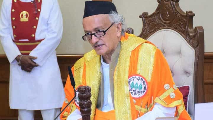 भगतसिंग कोश्यारी राज्यपाल नव्हे तर भाजपचे प्रवक्ते असल्यासारखंच वागायचे; कुणाचा निशाणा? पाहा... भगतसिंग कोश्यारी राज्यपाल नव्हे तर भाजपचे प्रवक्ते असल्यासारखंच वागायचे; कुणाचा निशाणा? पाहा...