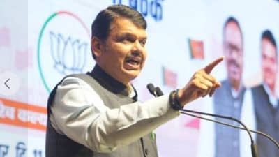 देवेंद्र फडणवीस लावालाव्या करण्यात एक्सपर्ट झालेत; ठाकरे गटाच्या नेत्याची घणाघाती टीका