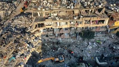 Turkey Earthquake : 30 हजार लोकांच्या मृत्यूनंतर सरकारला आली जाग, इतके बिल्डर्स थेट तुरुंगात