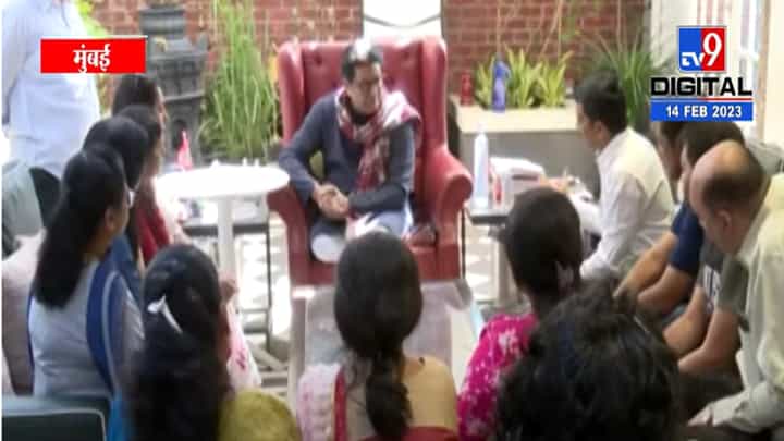 पालकांचे शिष्टमंडळ राज ठाकरे यांच्या भेटीला, काय झाली चर्चा? पालकांचे शिष्टमंडळ राज ठाकरे यांच्या भेटीला, काय झाली चर्चा?