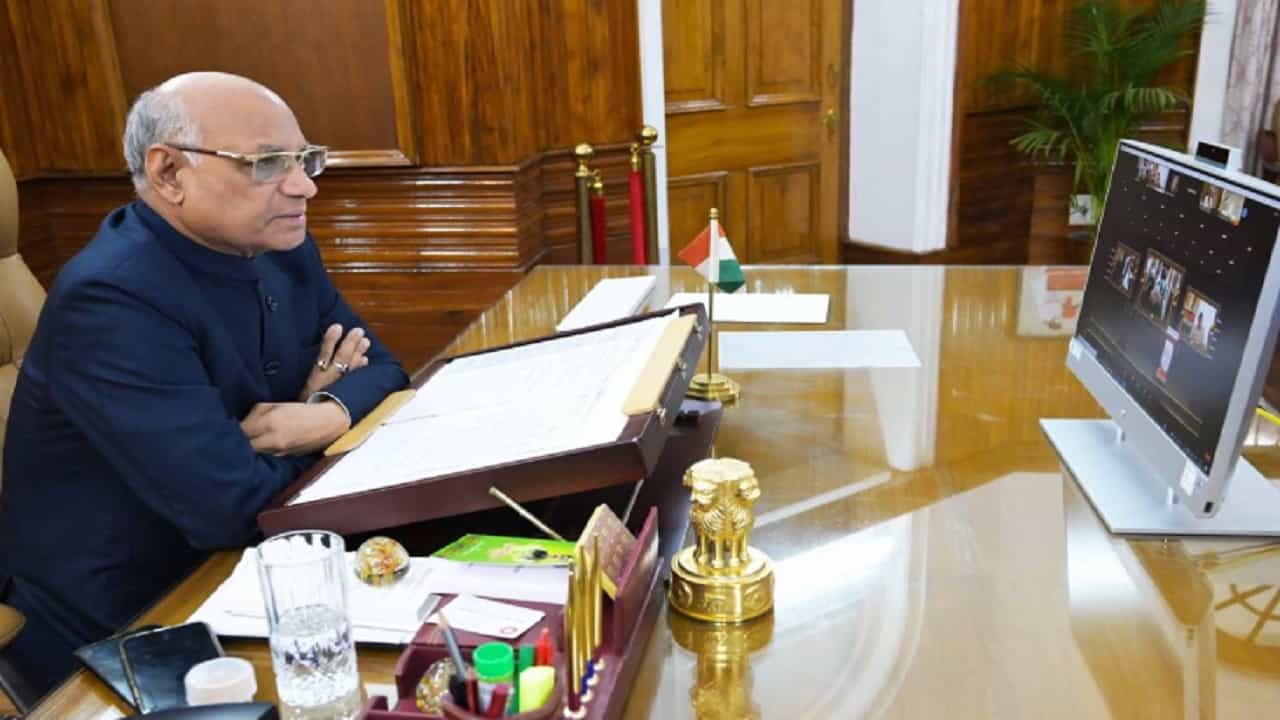 अखेर ठरलं! 'या' दिवशी होणार नवे राज्यपाल रमेश बैस यांचा शपथविधी अखेर ठरलं! 'या' दिवशी होणार नवे राज्यपाल रमेश बैस यांचा शपथविधी