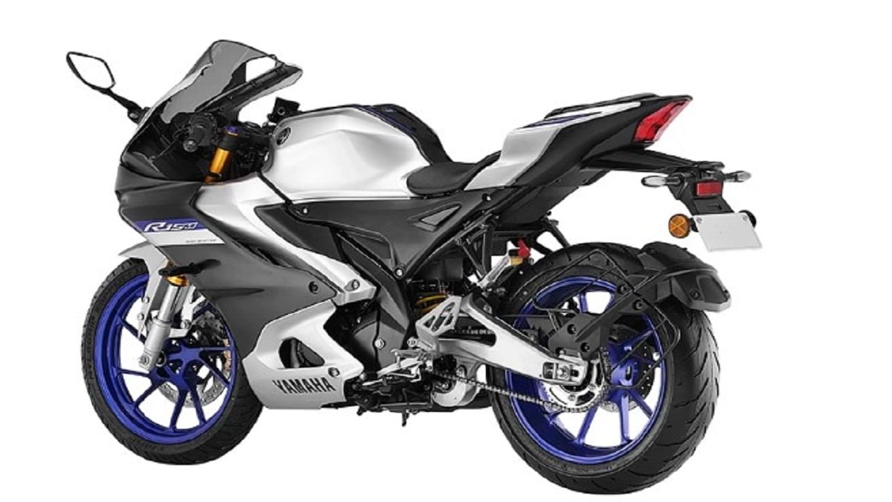 Yamaha R15M नं अखेर कात टाकली, जाणून घ्या बदल आणि किंमत Yamaha R15M नं अखेर कात टाकली, जाणून घ्या बदल आणि किंमत