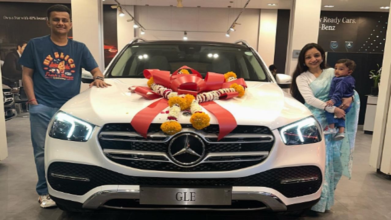 करोडपती चहावाला ! प्रफुल्लने खरेदी केलेल्या गाडीची किंमत ऐकून धक्काच बसले