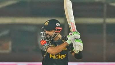 VIDEO : Babar Azam ने त्याचा अपमान करणाऱ्या बॉलरला लय धुतलं, पुन्हा बोलायची हिम्मत करेल?