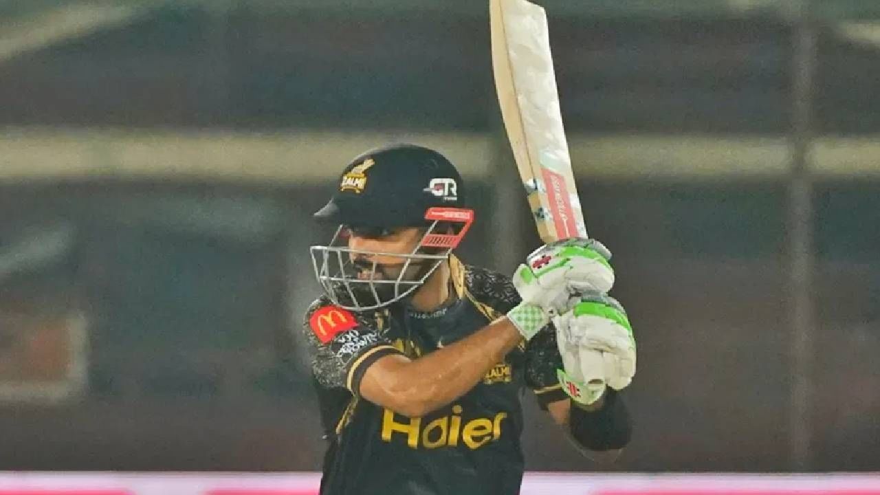 VIDEO : Babar Azam ने त्याचा अपमान करणाऱ्या बॉलरला लय धुतलं, पुन्हा बोलायची हिम्मत करेल?