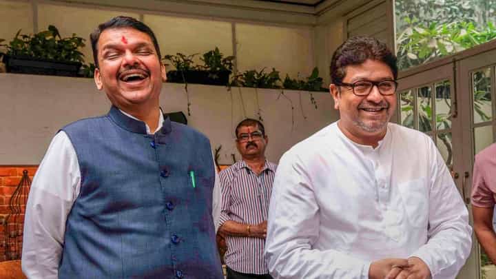अखेर भाजप-मनसे युती झाली!; चंद्रशेखर बावनकुळे यांनी जाहीर केलं... अखेर भाजप-मनसे युती झाली!; चंद्रशेखर बावनकुळे यांनी जाहीर केलं...