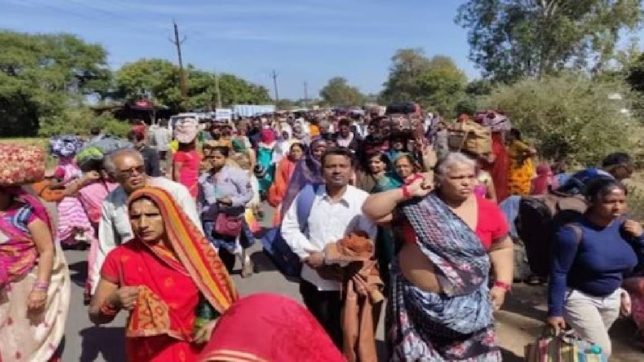 एकाचा मृत्यू, १५ बेपत्ता; या धार्मिक स्थळी भाविकांची गर्दी