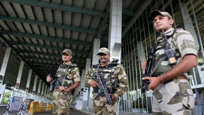 CISF मध्ये नोकरी करणार का? चांगला पगार, 10 वी पास असणाऱ्यांना संधी! वाचा नोटिफिकेशन