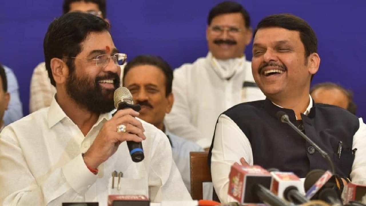 सेनाभवन, उर्वरित आमदार आणि नगरसेवक लवकरच एकनाथ शिंदेंसोबत असतील; 'या' आमदाराचा दावा