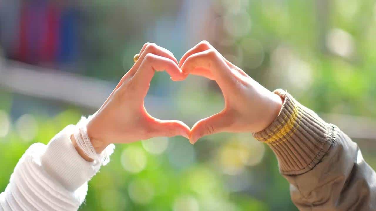 मी सुशिक्षित आहे, माझे निर्णय स्वतः घेऊ शकते, मुलीचे बोलणे ऐकून बाप संतापला अन्...