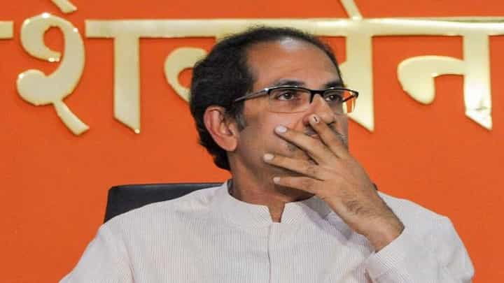 तुम्ही चोर आहात, आमची मशाल तुम्ही चोरली; कुणी केला ठाकरे गटावर पलटवार? तुम्ही चोर आहात, आमची मशाल तुम्ही चोरली; कुणी केला ठाकरे गटावर पलटवार?