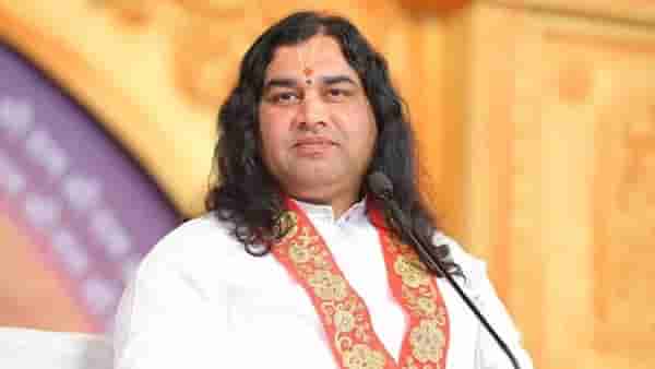 जमतील तेवढी मुलं जन्माला घाला; कथावाचक देवकीनंदन ठाकूर यांचा सनातनींना अजब सल्ला