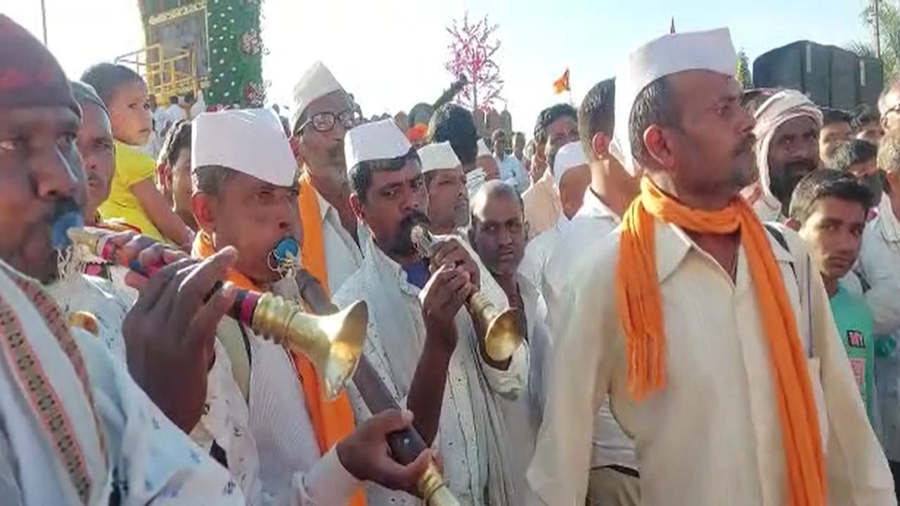 शिवजयंतीनिमित्त विविध कार्यक्रमांचे आयोजन करण्यात आले होते. 