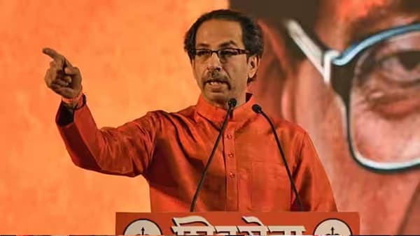 निवडणूक आयोग दळभद्री, ठाकरे गटाच्या नेत्यानं इलेक्शन कमिशनवर केली सडकून टीका; बघा व्हिडीओ