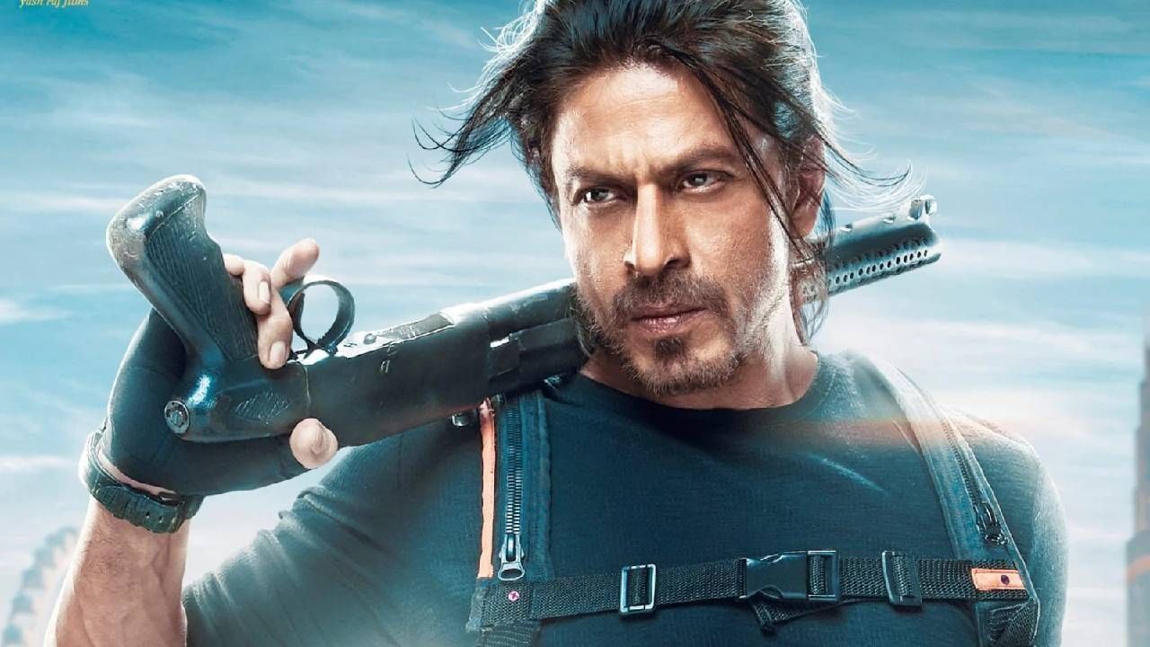 Shah Rukh Khan | पठाण 2 बद्दल शाहरुख खान याने दिले अत्यंत मोठे अपडेट, चाहत्यांमध्ये आनंदाचे वातावरण