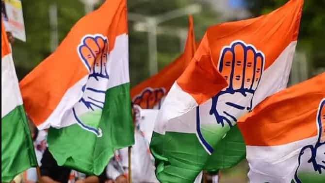 कर्नाटक निवडणुकीसाठी काँग्रेसचे मोफत कार्ड