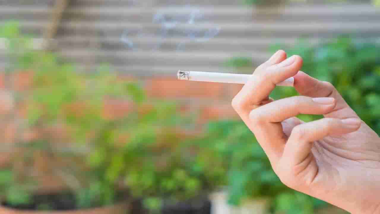 Passive Smoking बद्दल हे माहीत आहे का ? धूम्रपान न करणाऱ्यांनाही पोहोचतो धोका