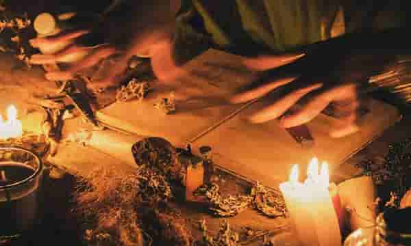 त्याला वाटायचे वहिनी आपल्यावर काळीजादू करतेय, मग त्याने जे केले त्यानंतर कुटुंबाचा आधारच गेला !
