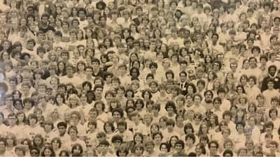 हे चित्र नीट पहा, यात पांडा शोधून दाखवा!