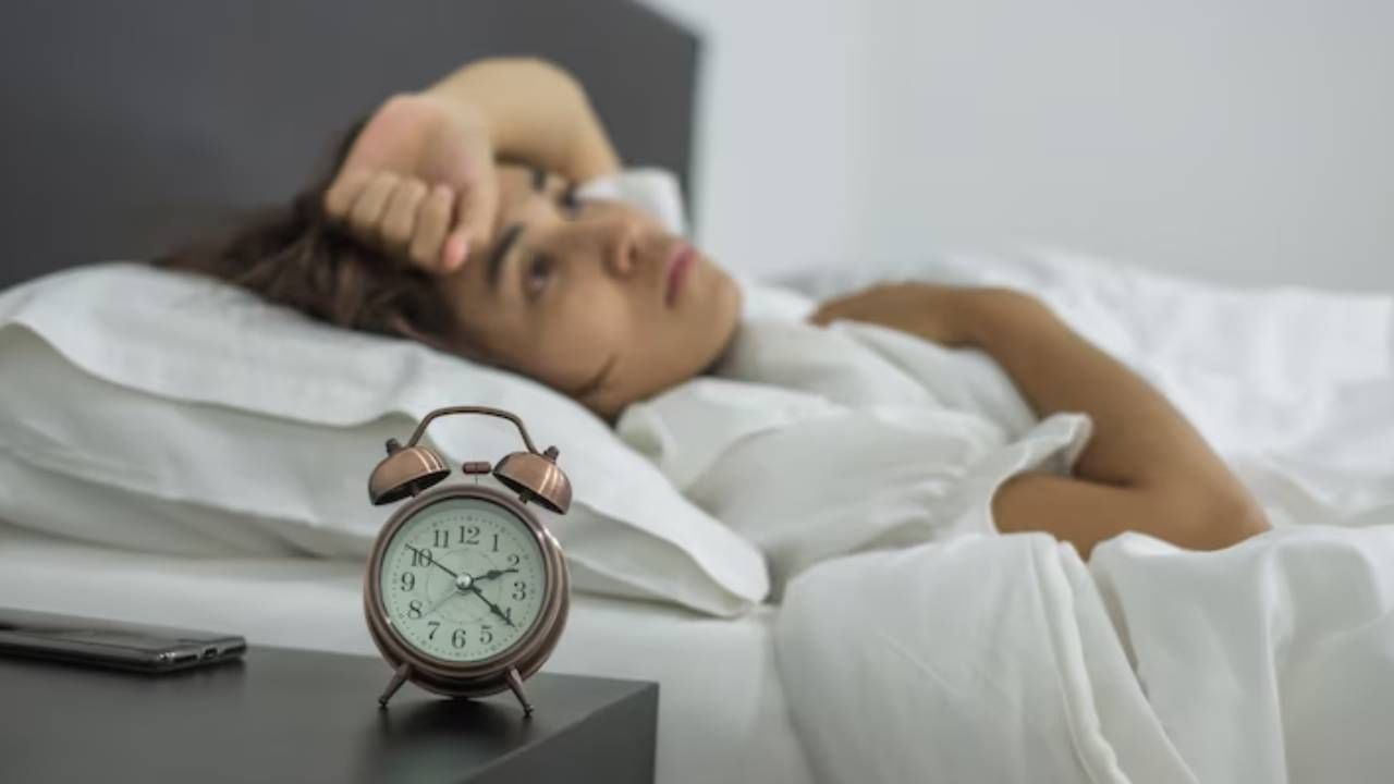अशा स्थितीत चांगल्या आरोग्यासाठी चांगली झोप घेणे खूप गरजेचे आहे. या अभ्यासादरम्यान अनेक तरुणांच्या झोपण्याच्या पद्धतींचे विश्लेषण करण्यात आले.