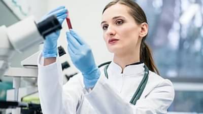 रक्तदान जीवदान देतं, पण असे जीव आहेत ज्यांचं रक्त लाल नाही, त्या रक्ताचा रंग पाहून तुम्हाला धक्का बसेल