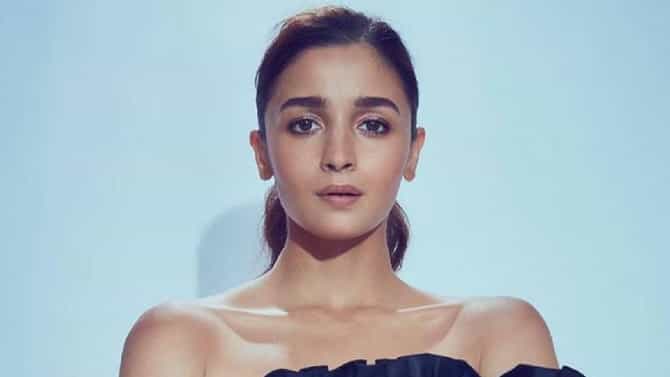 रात्री २ वाजता असं कोण करतं...., Alia Bhatt हिच्या त्या पोस्टवर कमेंट्सचा पाऊस