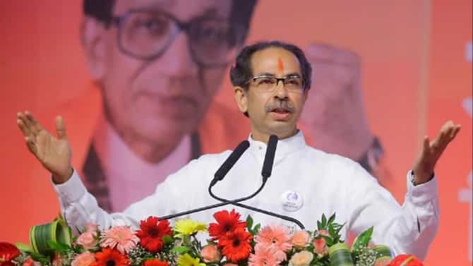 उद्धव ठाकरे यांचं ठरलं! सर्व शिवसैनिकांना सांगा सभा विराट झाली पाहिजे, ठाकरे यांचे आदेश काय?