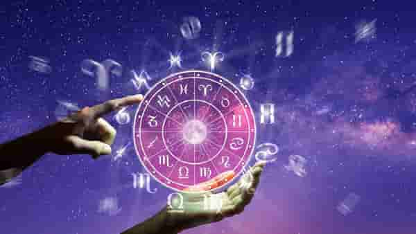 Astrology : 12 वर्षानंतर मेष राशीत जुळून येणार चतुर्ग्रही योग, या राशीच्या लोकांचे चमकणार भाग्य