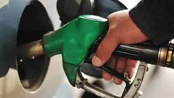 Petrol Diesel Price : काही राज्यांनी लागू केला सेस, आज तुमच्या शहरात एक लिटर पेट्रोल-डिझेलचा भाव काय
