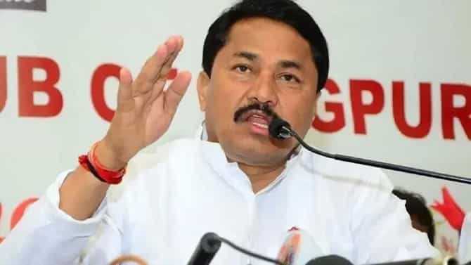 नाना पटोले यांना होमग्राऊंडवर धक्का, गंभीर आरोप करत पदाधिकाऱ्यानं दिला राजीनामा