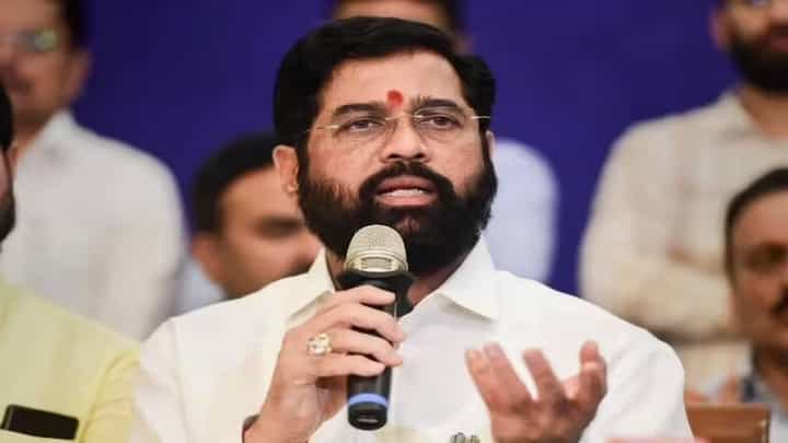 मुख्यमंत्री एकनाथ शिंदे यांनी कांदा उत्पादक शेतकऱ्यांना दिला शब्द, म्हणाले... मुख्यमंत्री एकनाथ शिंदे यांनी कांदा उत्पादक शेतकऱ्यांना दिला शब्द, म्हणाले...