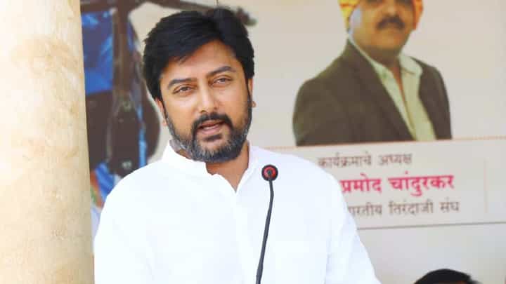 कसबा पोटनिवडणुकीत पैसे वाटल्याचा काँग्रेसचा आरोप; धीरज देशमुख म्हणाले, आता... कसबा पोटनिवडणुकीत पैसे वाटल्याचा काँग्रेसचा आरोप; धीरज देशमुख म्हणाले, आता...
